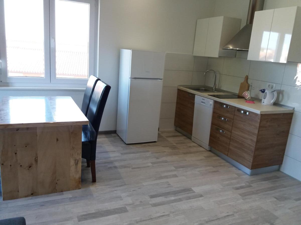 2 Bedroom Apartment Peroj 파자나 외부 사진